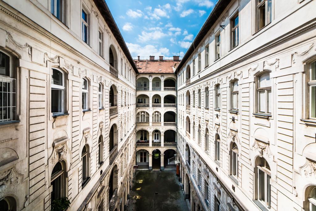 Bpr Joker Apartment Budapest Exterior photo